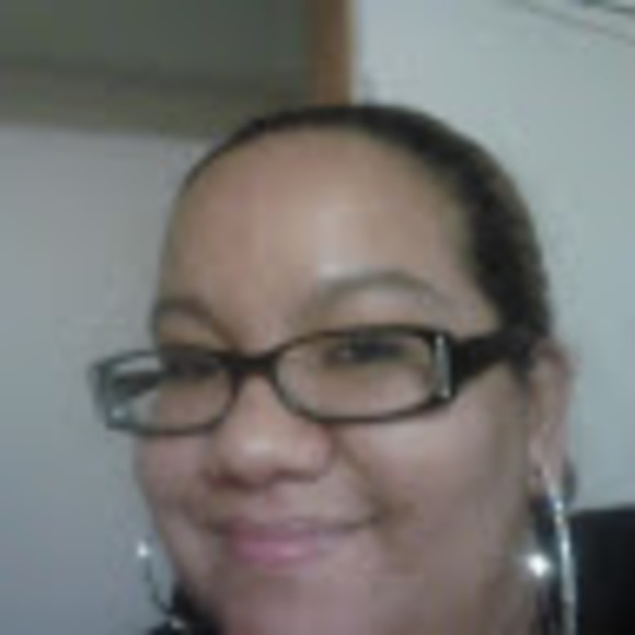 Meet your Posher, Nilsa - Picture 1 of 1